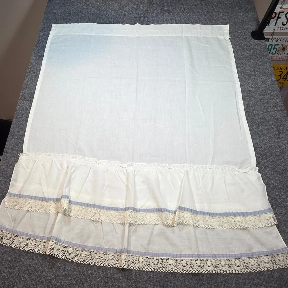 Vintage White Ruffled Cafe Curtains Lace Trim Blue Ribbon Made in USA 36x28 4pc
